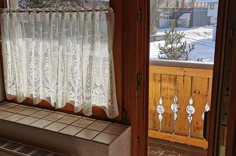 Appartement mit komplett eingerichteter Küchenzeile im Wohn
