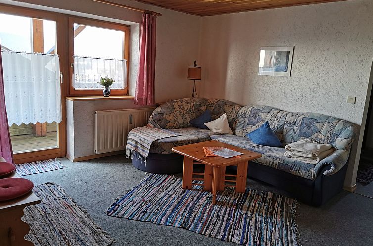 Appartement mit komplett eingerichteter Küchenzeile im Wohn