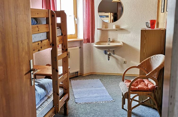 Appartement mit komplett eingerichteter Küchenzeile im Wohn