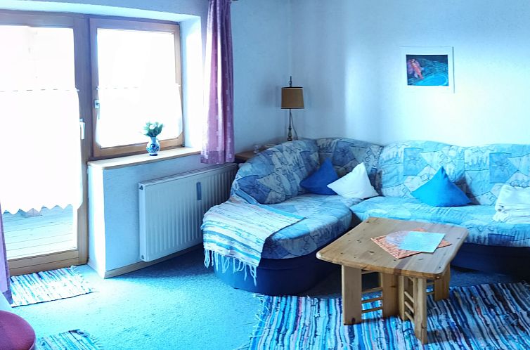 Appartement mit komplett eingerichteter Küchenzeile im Wohn