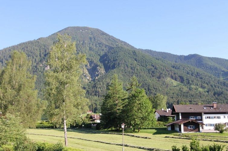 Vakantiehuis in Hagrain mit Grill, Terrasse und Garten