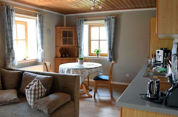 Appartement Charmant trifft Moderne - Ferienwohnung Linde