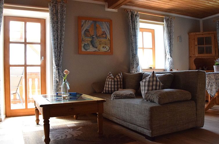 Appartement Charmant trifft Moderne - Ferienwohnung Linde