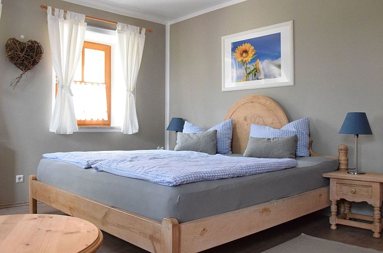 Appartement Charmant trifft Moderne - Ferienwohnung Linde