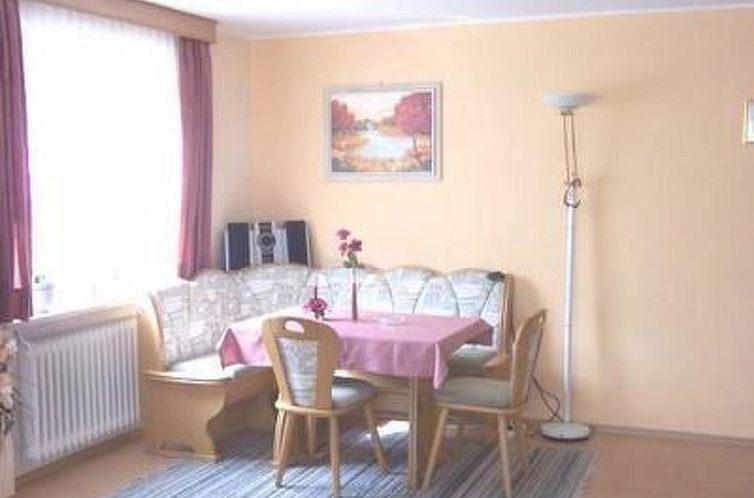 Appartement Appartement mit Terrasse, Garten und Grill