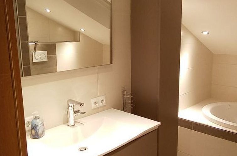 Appartement Exclusive Ferienwohnung mit Balkon