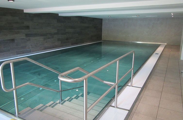 Appartement mit Hallenbad