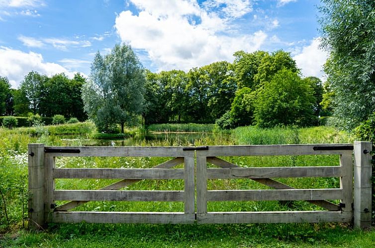 Vakantiehuisje in Sint-Pieters-Leeuw