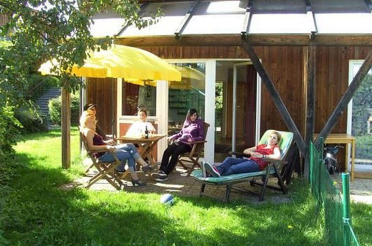 Vakantiehuis in Zandt mit Grill, Garten und Terrasse