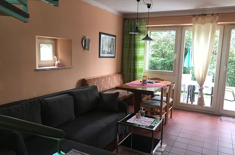 Vakantiehuis in Zandt mit Kleiner Terrasse
