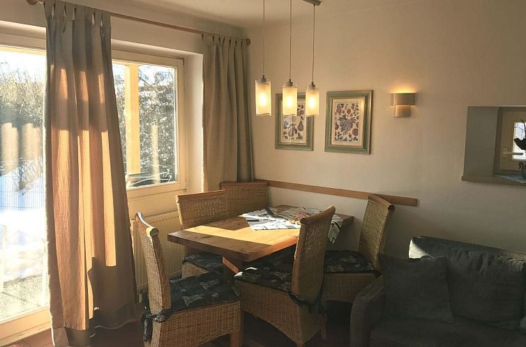 Vakantiehuis in Zandt mit Garten, Terrasse und Grill