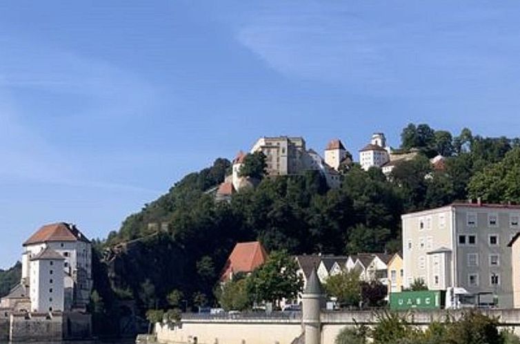 Appartement Wohnung mit möblierter Terrasse und Waldblick