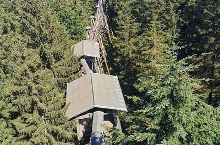 Appartement Wohnung mit möblierter Terrasse und Waldblick