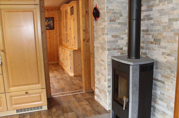 Vakantiehuis mit Kaminofen, Fitnessraum und Sauna