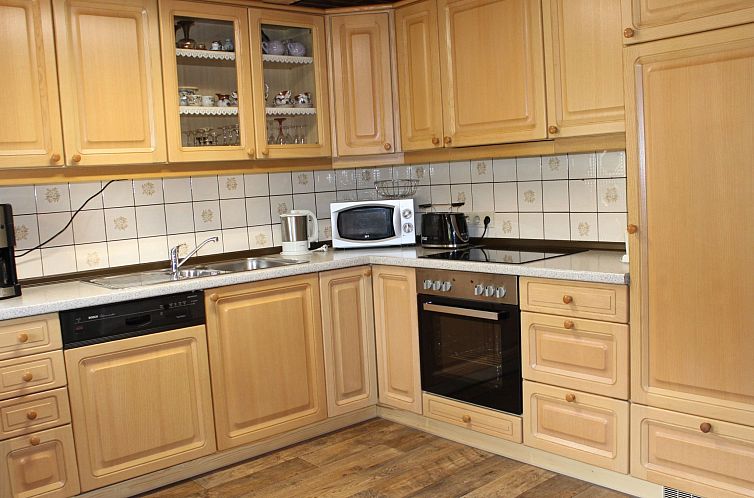 Vakantiehuis mit Kaminofen, Fitnessraum und Sauna