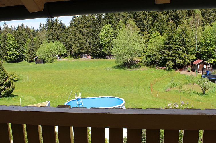 Vakantiehuis mit Kaminofen, Fitnessraum und Sauna