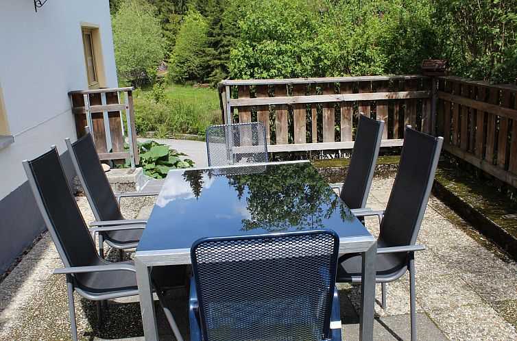 Vakantiehuis mit Kaminofen, Fitnessraum und Sauna