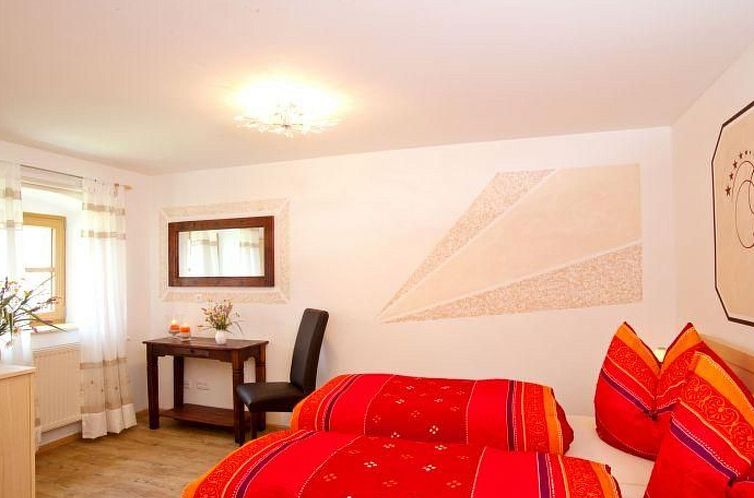 Vakantiehuis Landhaus mit Sonnenterrasse und Garten