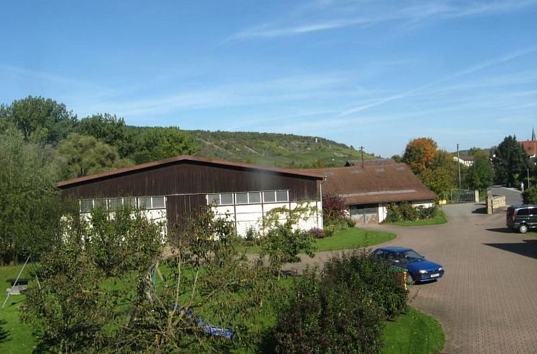 Vakantiehuis mit Terrasse und Parkplatz