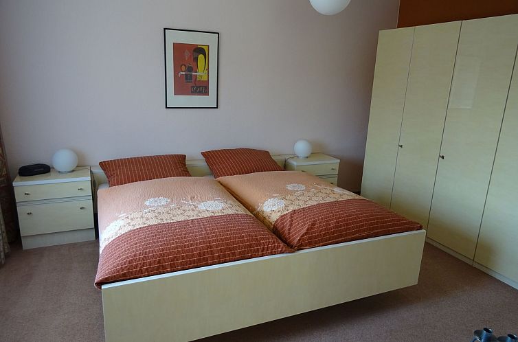 Appartement Große Ferienwohnung in Sinbronn mit Garten