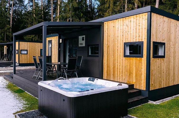 Vakantiehuis in Wackersdorf mit Whirlpool, Terrasse und Gril