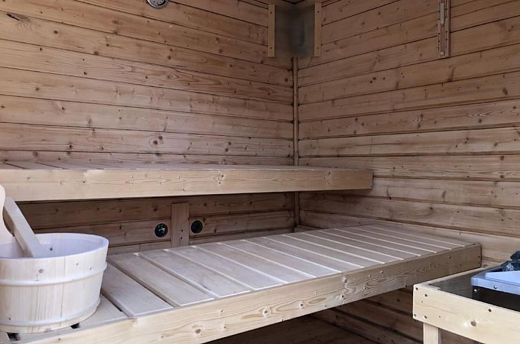 Vakantiehuis Schönes Ferienhaus in Wackersdorf mit Whirlpoo