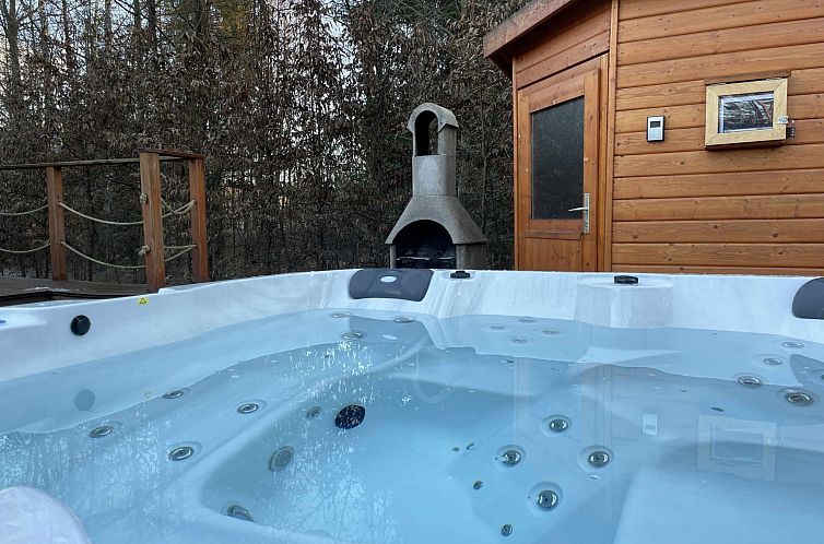 Vakantiehuis Schönes Ferienhaus in Wackersdorf mit Whirlpoo