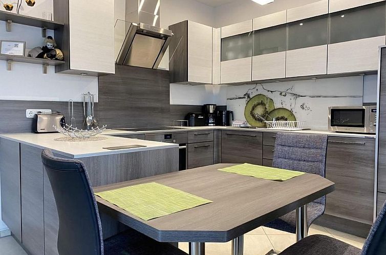 Appartement in Heselbach mit Grill, Whirlpool und Garten