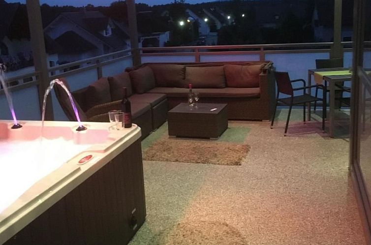 Appartement in Heselbach mit Grill, Whirlpool und Garten