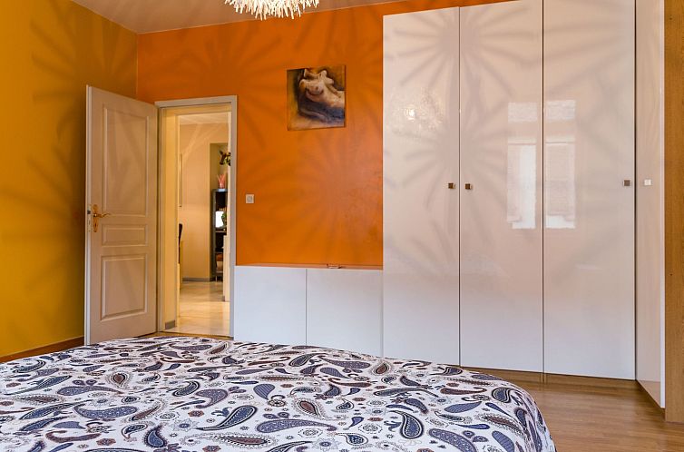 Appartement mit zwei Garagenstellplätzen