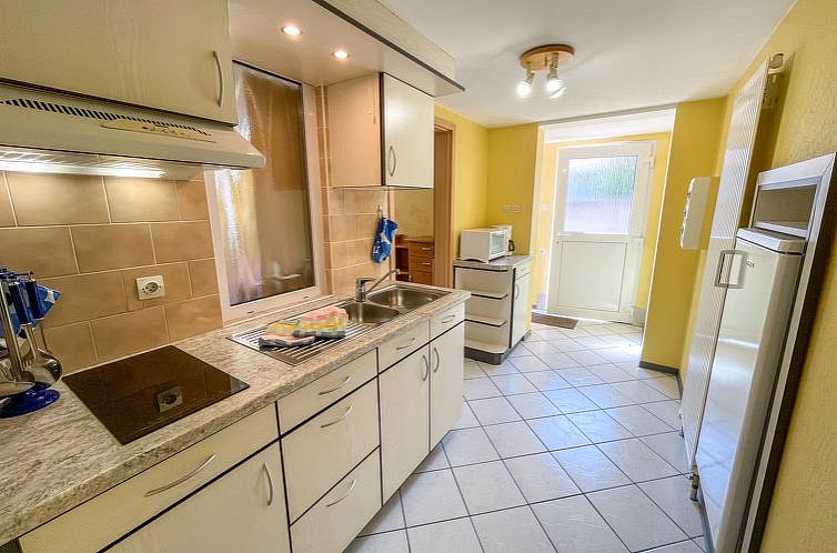 Appartement Résidence jaune et rose