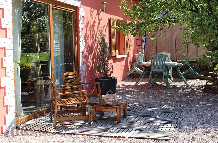 Vakantiehuis Ruhiges Ferienhaus mit Garten an der Weinstraß