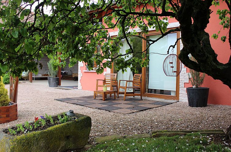 Vakantiehuis Ruhiges Ferienhaus mit Garten an der Weinstraß