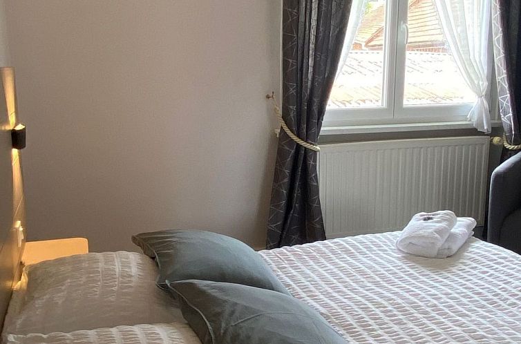 Appartement Große Ferienwohnung Gite mit Terrasse