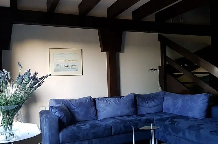 MAISON Vingt-Huit