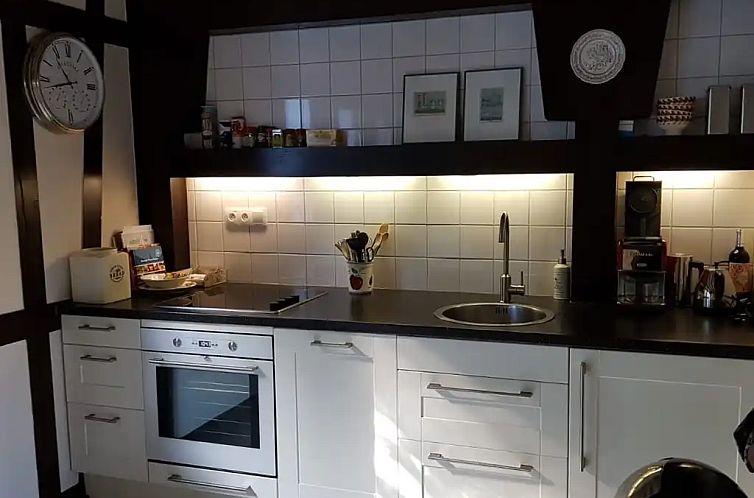 MAISON Vingt-Huit