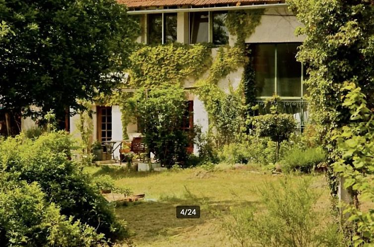 Zonnig huis in Allier