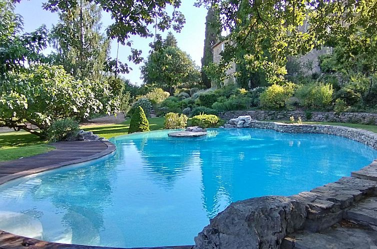 Unterkunft 03824308 - Ferienhaus Auvergne - Vakantiehuis Finca "Mas de l'Aire" mit Infinity-Pool