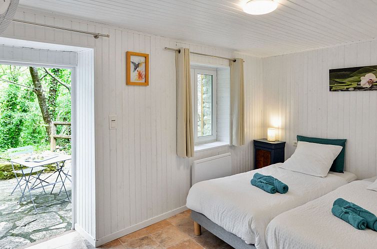 Vakantiehuis "Gîte La Calade" mit Pool