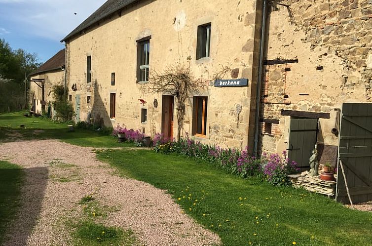 Huisje in St. Hilaire pres Pionsat