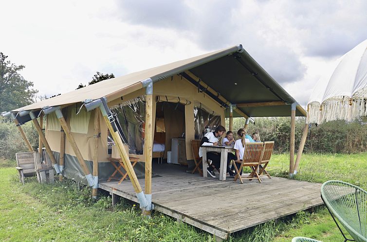 Safaritent met privé sanitair