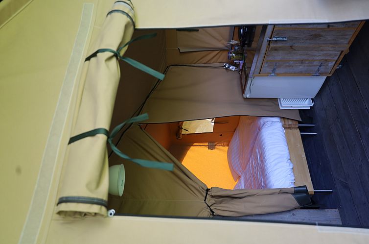 Safaritent met privé sanitair