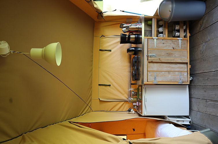 Safaritent met privé sanitair