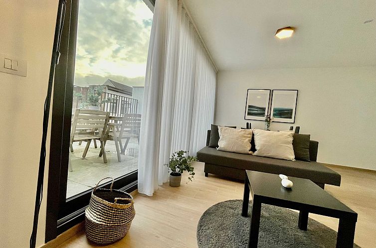 Modern 1BR Near Diamond District by OneLuxStay
