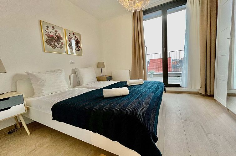 Modern 1BR Near Diamond District by OneLuxStay