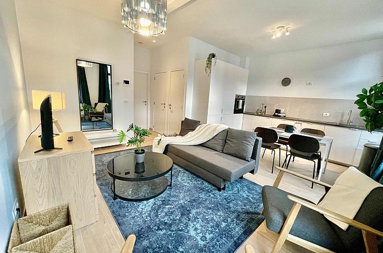 Luxury Dlx 1BR Near Fashion District by OneLuxStay