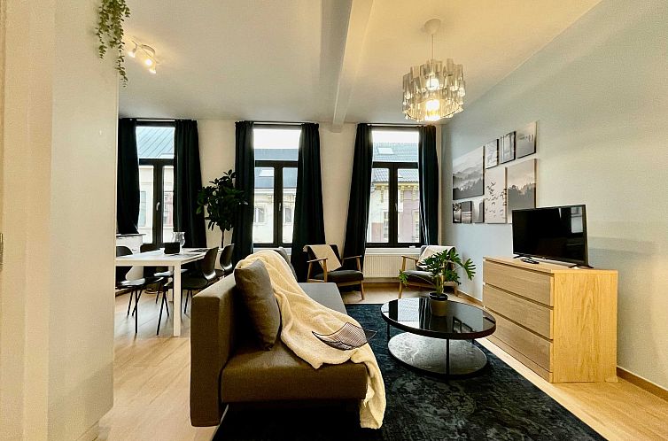 Luxury Dlx 1BR Near Fashion District by OneLuxStay