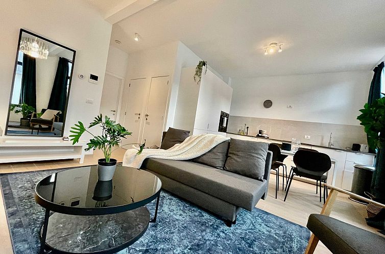Luxury Dlx 1BR Near Fashion District by OneLuxStay