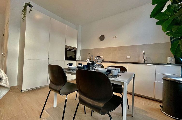 Luxury Dlx 1BR Near Fashion District by OneLuxStay