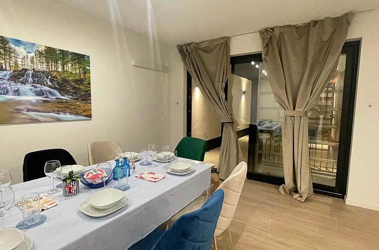 One Lux Stay Near Antwerp Central Grande Deluxe 3 bedroom su